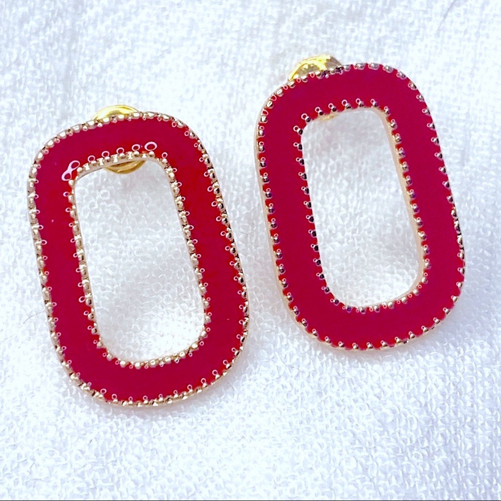 ❣️$25/3❣️ Simple Red Enamel Rectangle Stud Earrings
